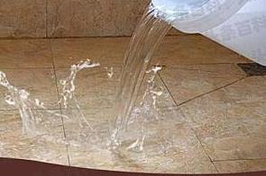 罗山漏水维修 免砸砖防水材料该如何施工